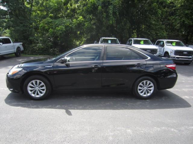 Photo of 2017 Midnight Black Metallic Toyota Camry Hybrid