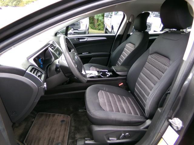 Photo of 2016 Magnetic Ford Fusion