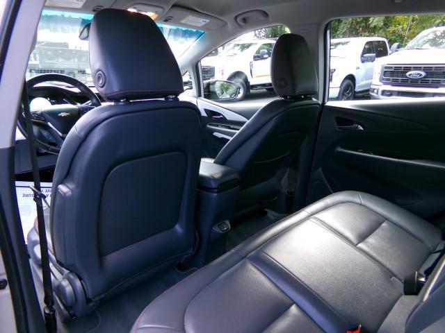 Photo of 2021 Silver Ice Metallic Chevrolet Bolt EV