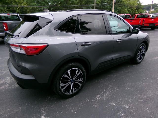 Photo of 2022 Carbonized Gray Metallic Ford Escape