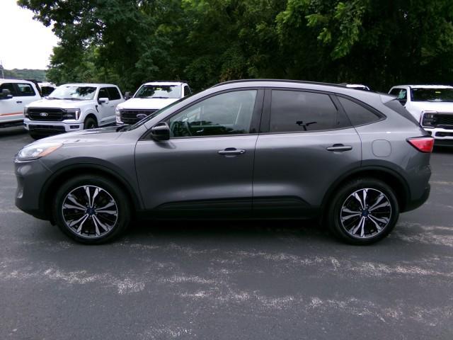 Photo of 2022 Carbonized Gray Metallic Ford Escape