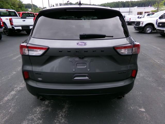 Photo of 2022 Carbonized Gray Metallic Ford Escape