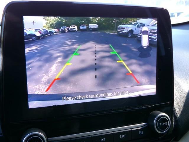 Photo of 2021 Diamond White Ford EcoSport