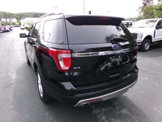 Photo of 2017 Shadow Black Ford Explorer
