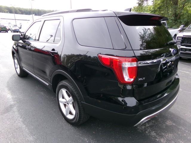 Photo of 2017 Shadow Black Ford Explorer