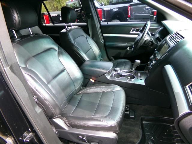 Photo of 2017 Shadow Black Ford Explorer