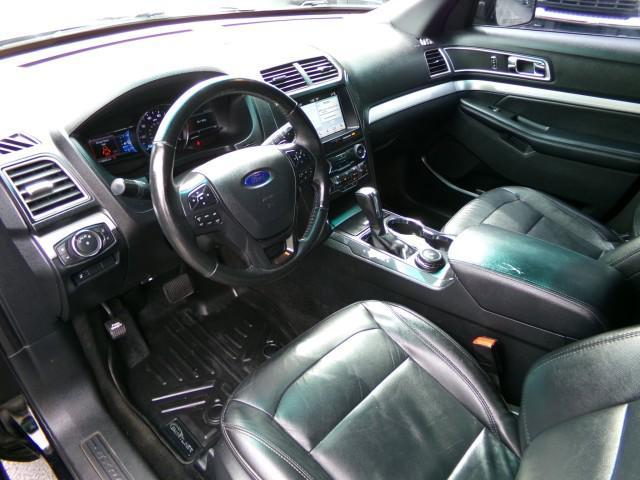 Photo of 2017 Shadow Black Ford Explorer