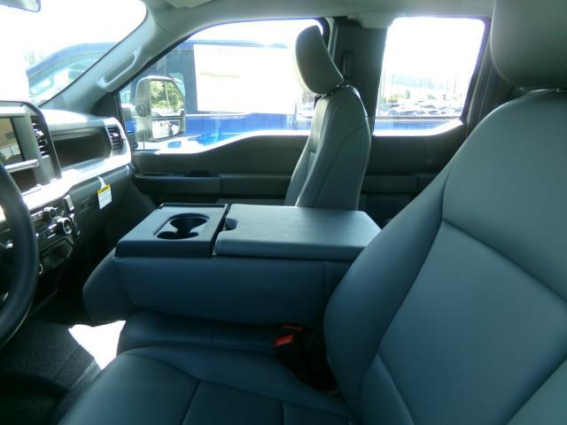 Photo of 2026 Oxford White Ford F-350
