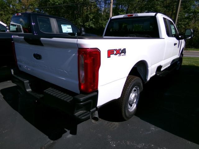 Photo of 2026 Oxford White Ford F-350