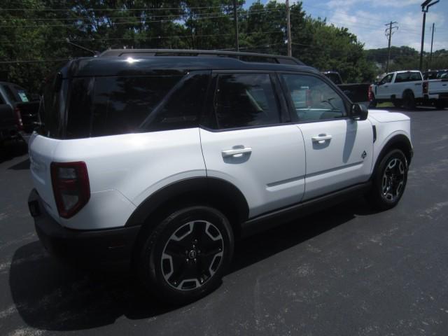 Photo of 2021 Oxford White Ford Bronco Sport