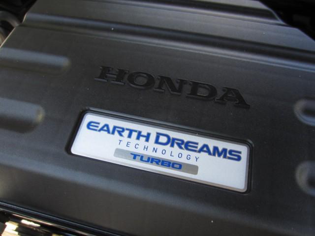 Photo of 2020 Platinum White Pearl Honda CR-V