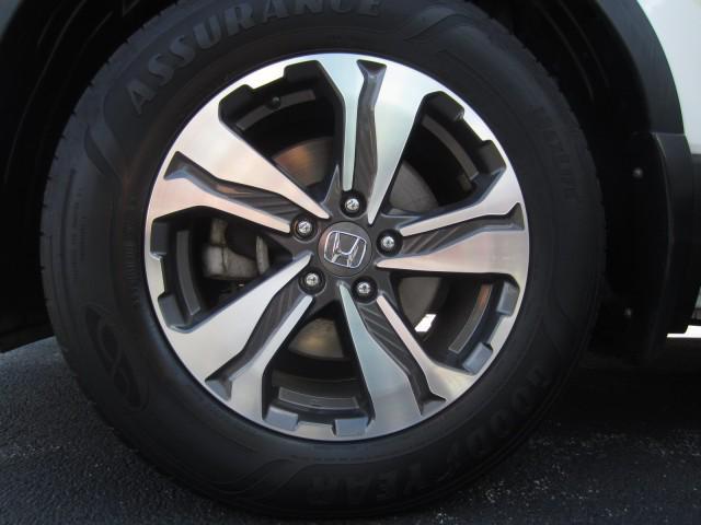 Photo of 2020 Platinum White Pearl Honda CR-V