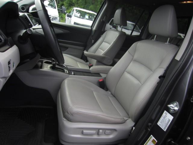 Photo of 2019 Modern Steel Metallic Honda Ridgeline