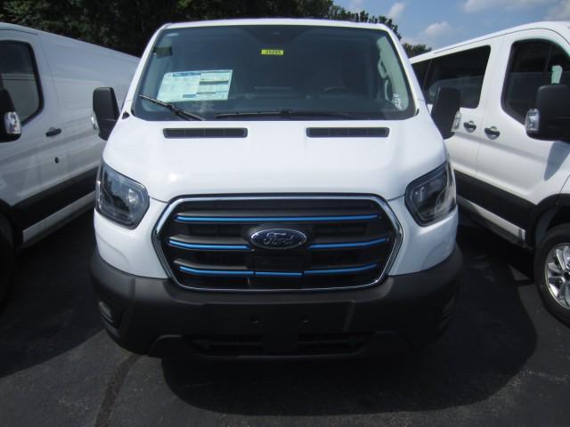 Photo of 2025 Oxford White Ford Transit-350