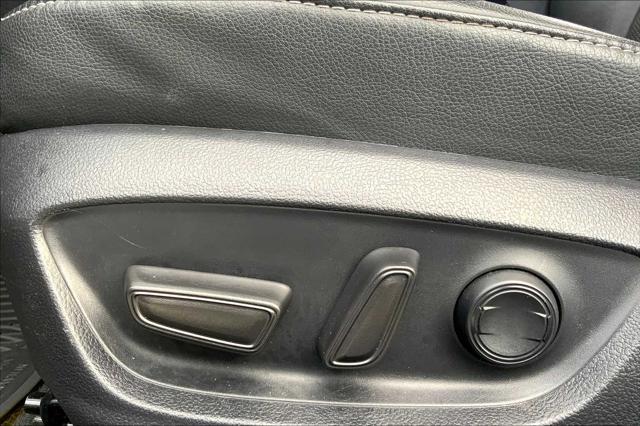 Photo of 2023 Midnight Black Metallic Toyota Camry
