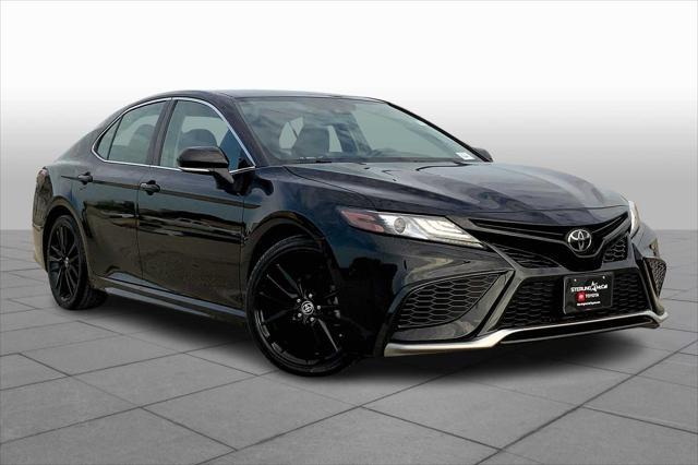 Photo of 2023 Midnight Black Metallic Toyota Camry