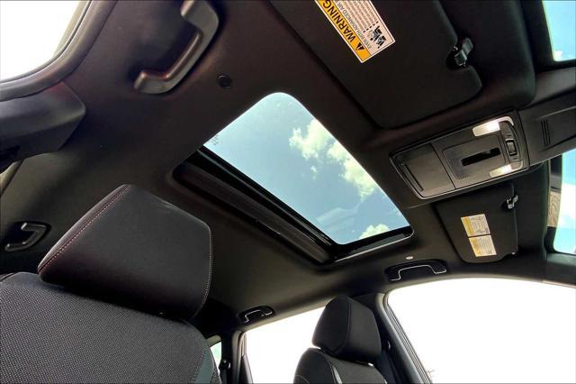 Photo of 2025 Crystal Black Pearl Honda CR-V Hybrid