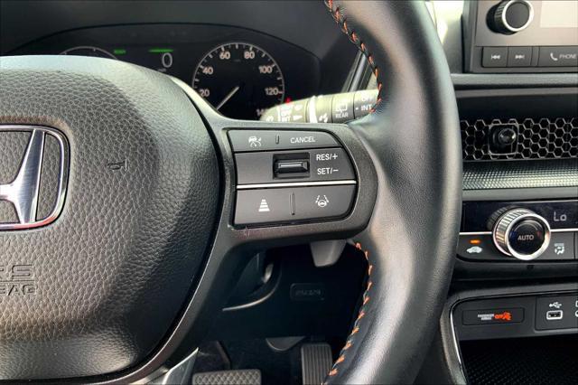 Photo of 2025 Crystal Black Pearl Honda CR-V Hybrid