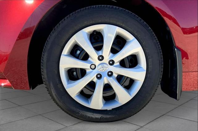 Photo of 2025 Ruby Flare Pearl Toyota Corolla