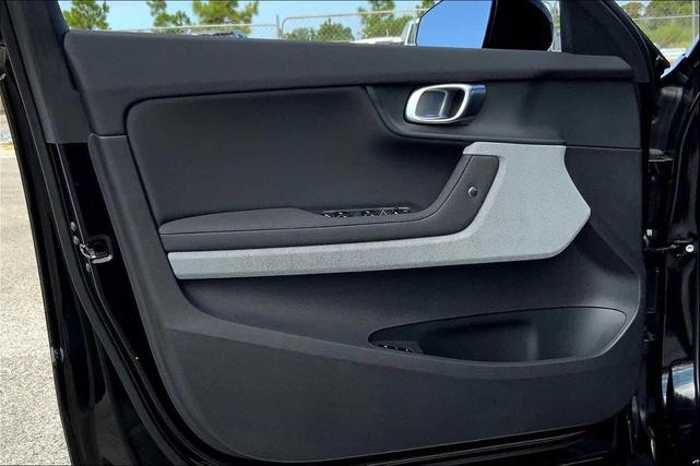 Photo of 2022 Midnight Polestar 2