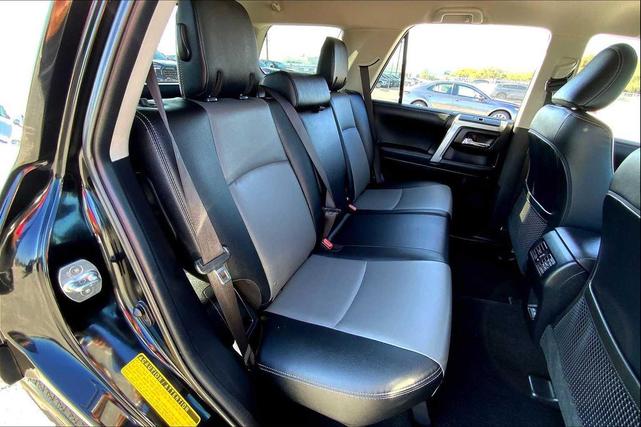 Photo of 2024 Midnight Black Metallic Toyota 4Runner
