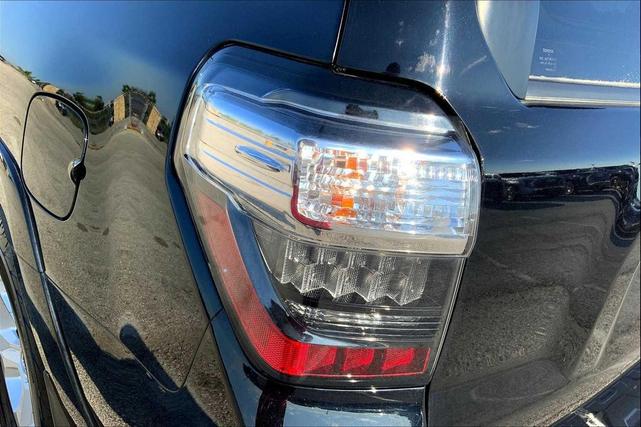 Photo of 2024 Midnight Black Metallic Toyota 4Runner