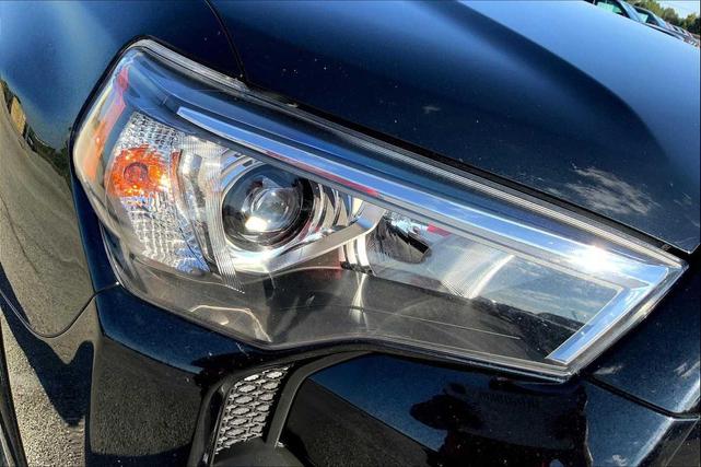 Photo of 2024 Midnight Black Metallic Toyota 4Runner