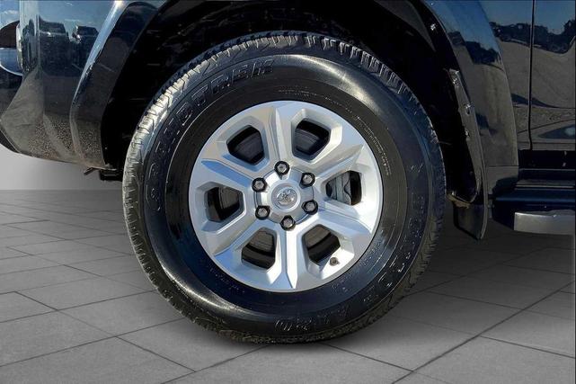 Photo of 2024 Midnight Black Metallic Toyota 4Runner