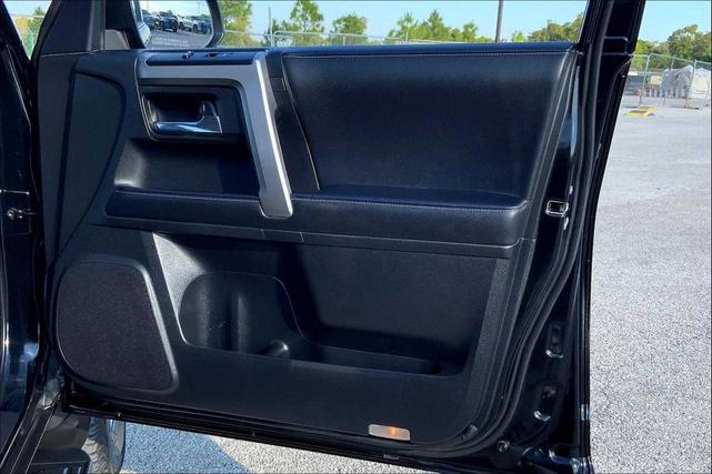 Photo of 2024 Midnight Black Metallic Toyota 4Runner