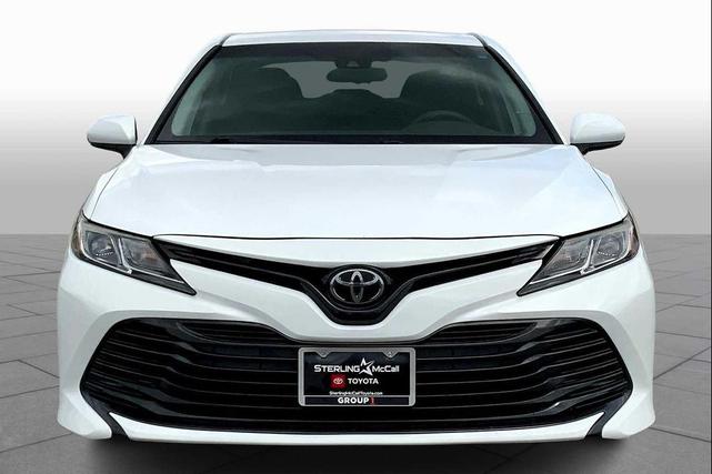 Photo of 2020 Super White Toyota Camry