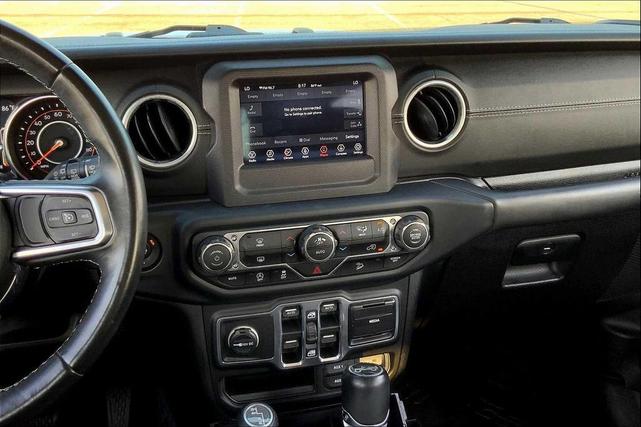 Photo of 2018 Bright White Clearcoat Jeep Wrangler Unlimited