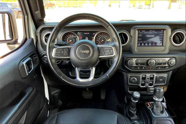 Photo of 2018 Bright White Clearcoat Jeep Wrangler Unlimited