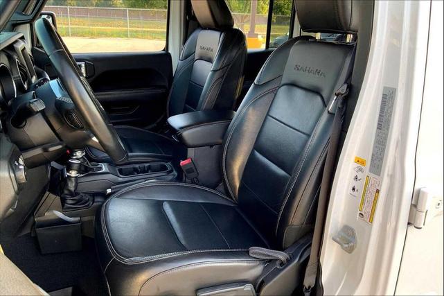 Photo of 2018 Bright White Clearcoat Jeep Wrangler Unlimited