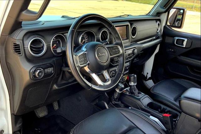 Photo of 2018 Bright White Clearcoat Jeep Wrangler Unlimited