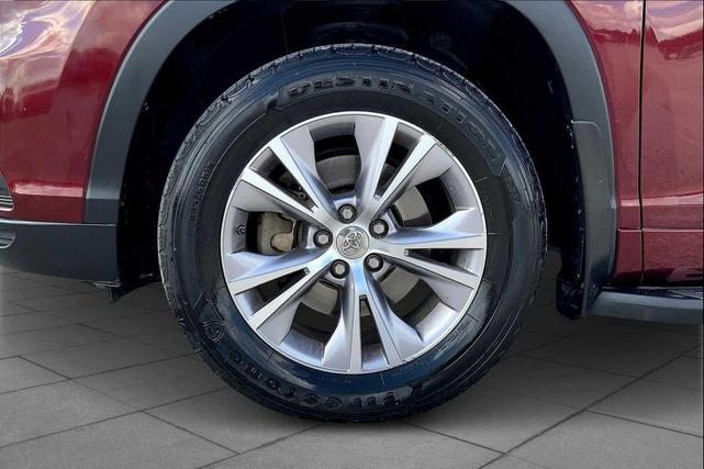 Photo of 2015 Ooh La La Rouge Mica Toyota Highlander