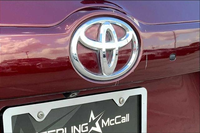 Photo of 2015 Ooh La La Rouge Mica Toyota Highlander