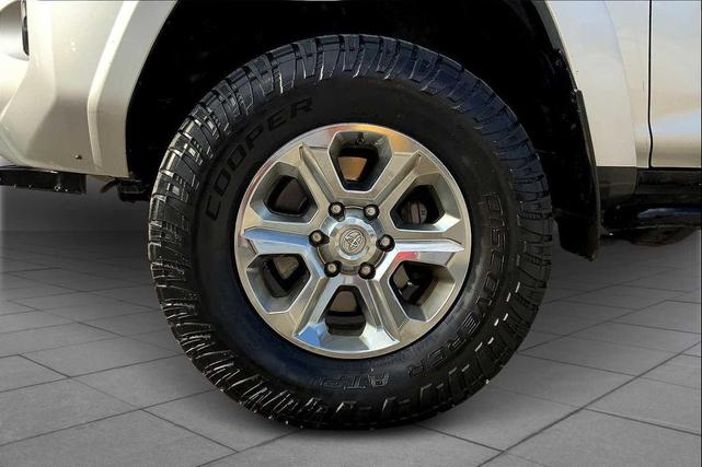 Photo of 2019 Classic Silver Metallic Toyota 4Runner