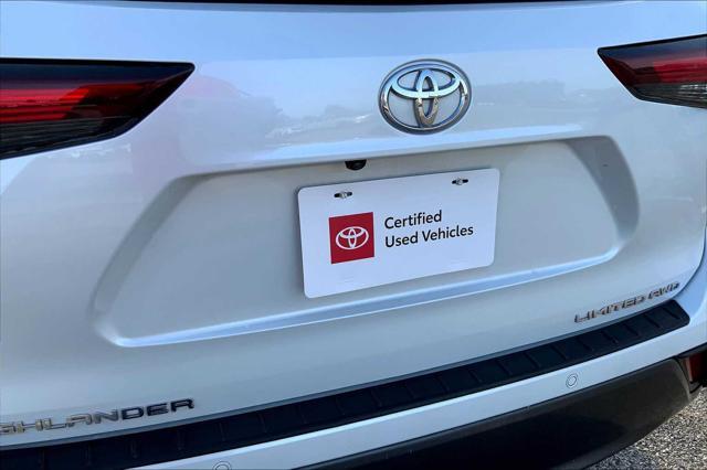 Photo of 2024 Wind Chill Pearl Toyota Highlander