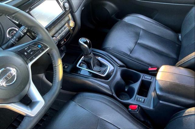 Photo of 2020 Caspian Blue Metallic Nissan Rogue