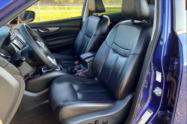 Photo of 2020 Caspian Blue Metallic Nissan Rogue