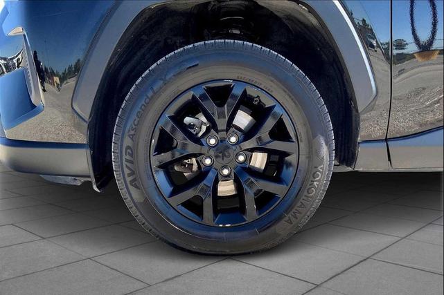 Photo of 2022 Midnight Black Metallic Toyota RAV4