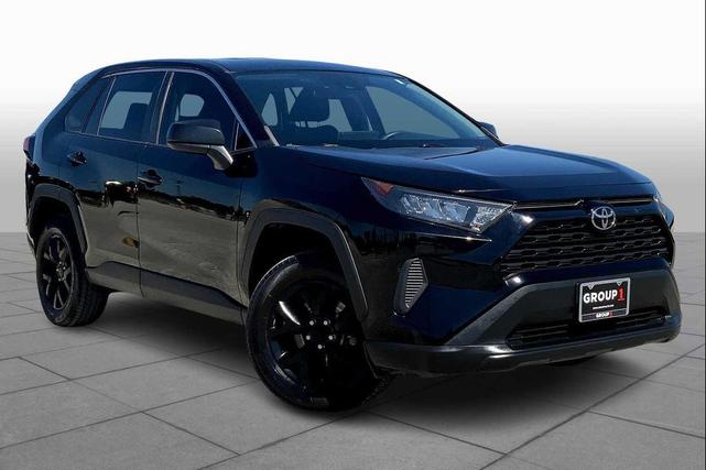 Photo of 2022 Midnight Black Metallic Toyota RAV4