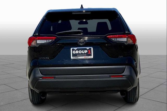 Photo of 2022 Midnight Black Metallic Toyota RAV4