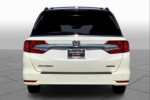 Photo of 2019 White Diamond Pearl Honda Odyssey