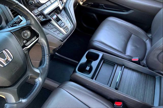 Photo of 2019 White Diamond Pearl Honda Odyssey