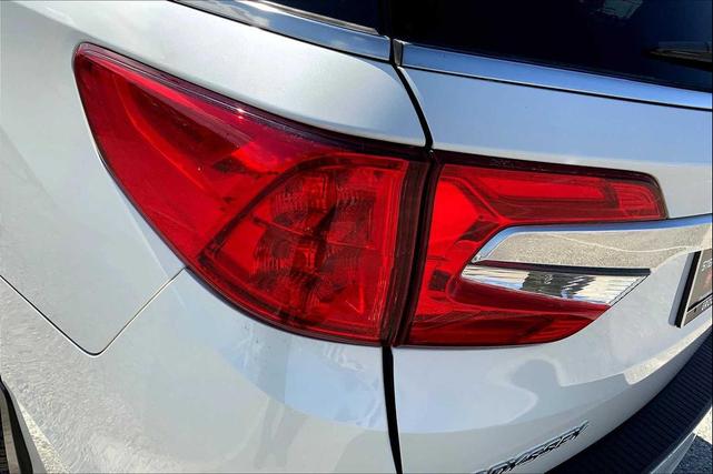 Photo of 2019 White Diamond Pearl Honda Odyssey