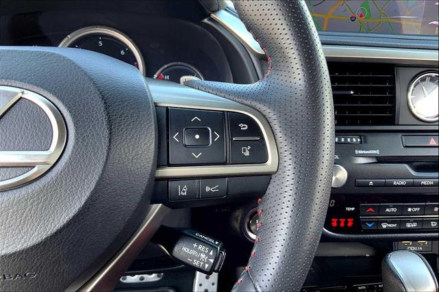 Photo of 2022 Ultra White Lexus RX 350