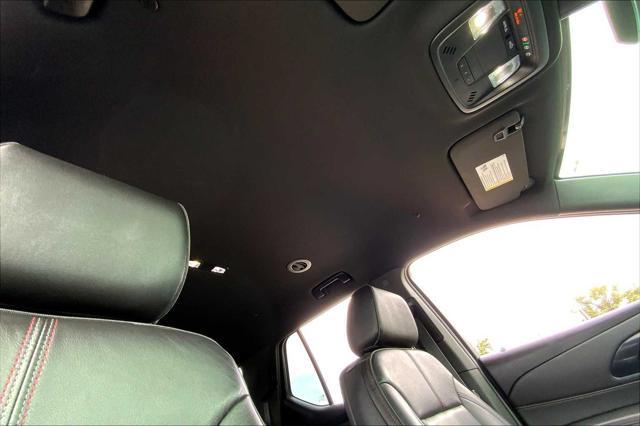 Photo of 2022 Summit White Chevrolet Traverse