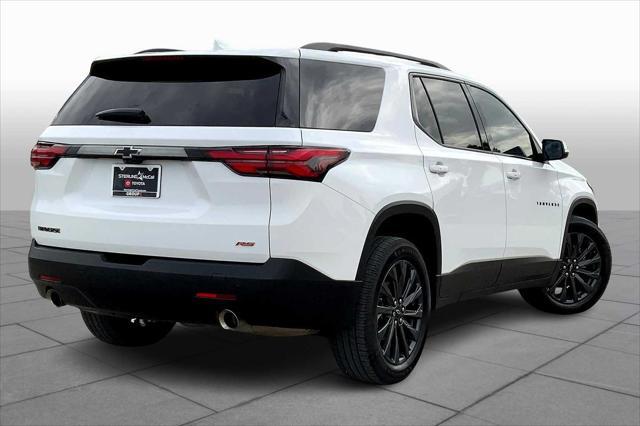 Photo of 2022 Summit White Chevrolet Traverse