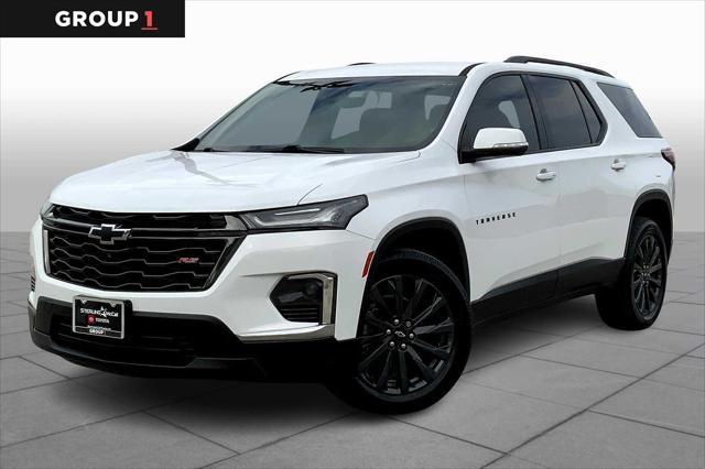 Photo of 2022 Summit White Chevrolet Traverse